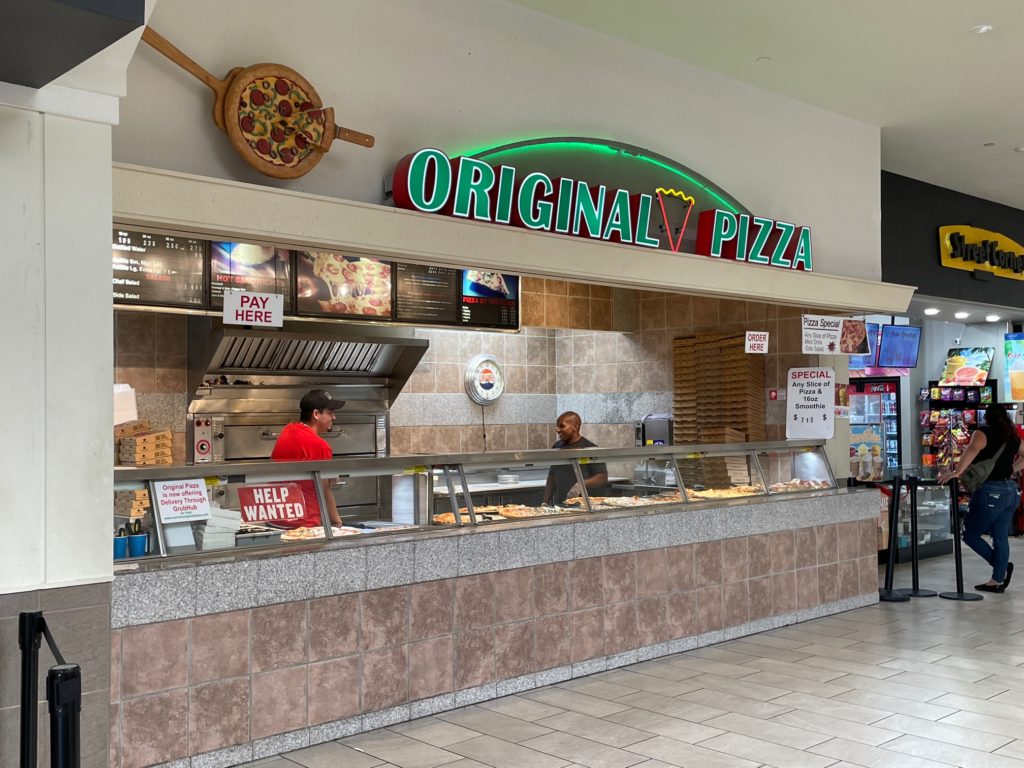 Original Pizza, 2023, Oak Park Mall